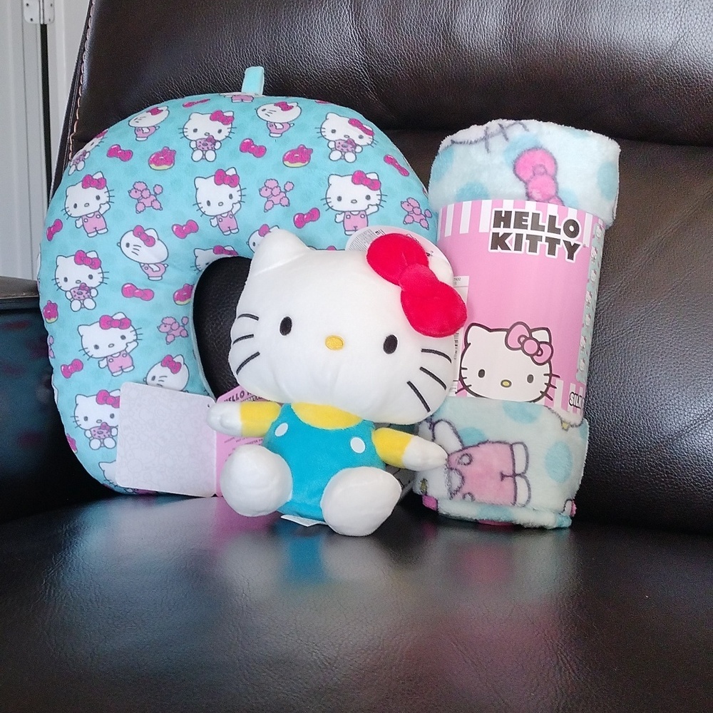 Hello Kitty Plush w/ Silk Touch Blanket & Travel Comfort…